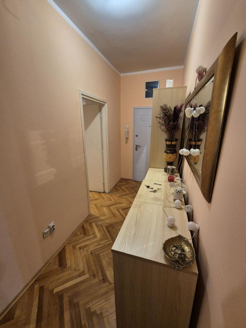 Slika 7 - Marije Bursać, Dvosoban stan za izdavanje, 55m2, 440€