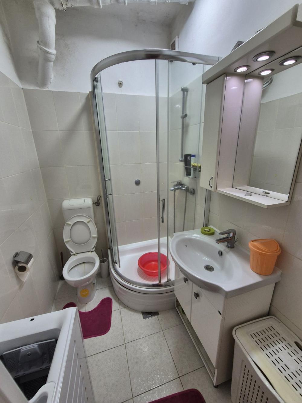 Slika 8 - Marije Bursać, Dvosoban stan za izdavanje, 55m2, 440€