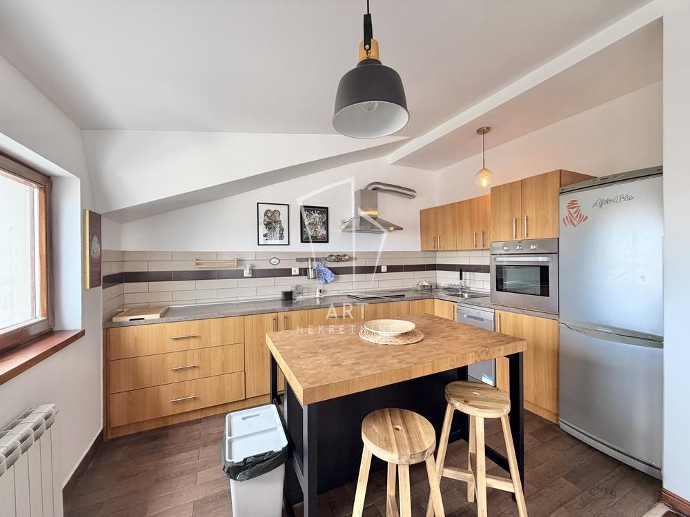 Slika 5 - Cara Nikolaja II, Trosoban stan za izdavanje, 83m2, 1.250€