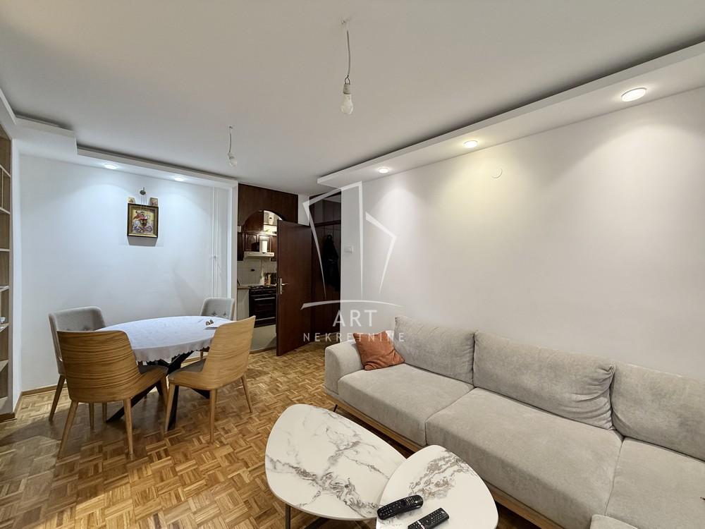 Slika 2 - Partizanske avijacije, Dvoiposoban stan na prodaju, 72m2, 250.000€