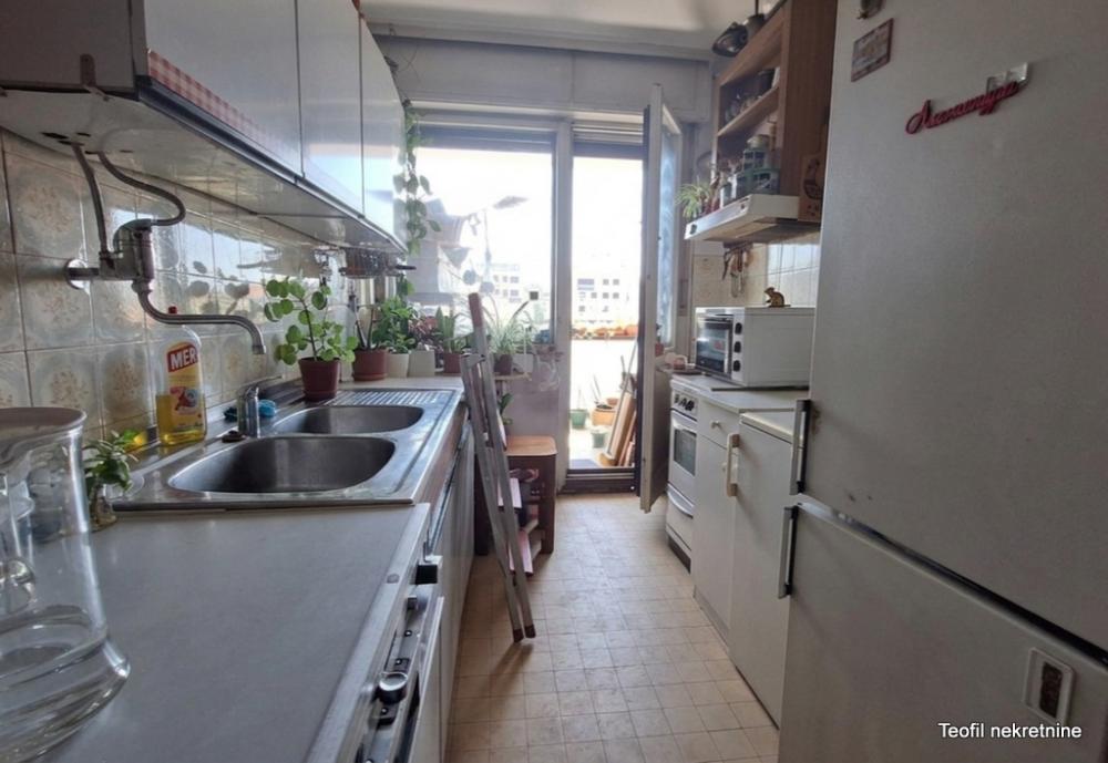 Slika 3 - Sime Igumanova, Dvoiposoban stan na prodaju, 78m2, 250.000€