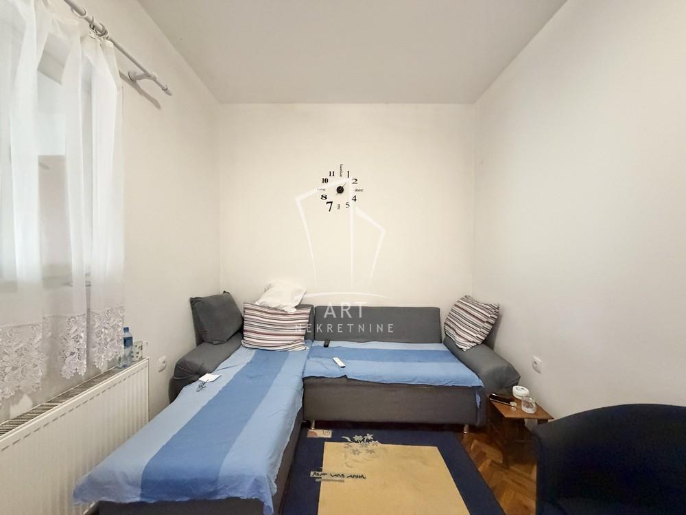Slika 1 - Sime Šolaje, Trosoban stan na prodaju, 42m2, 120.000€