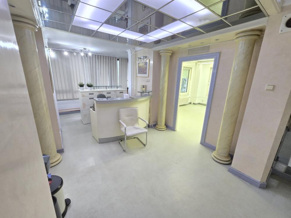 Slika 2 - Bulevar Zorana Đinđića,  Lokal za izdavanje, 82m2, 900€