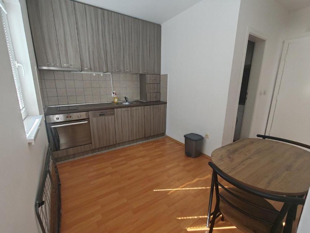 Slika 5 - Jednosoban stan za izdavanje, 32m2, 300€
