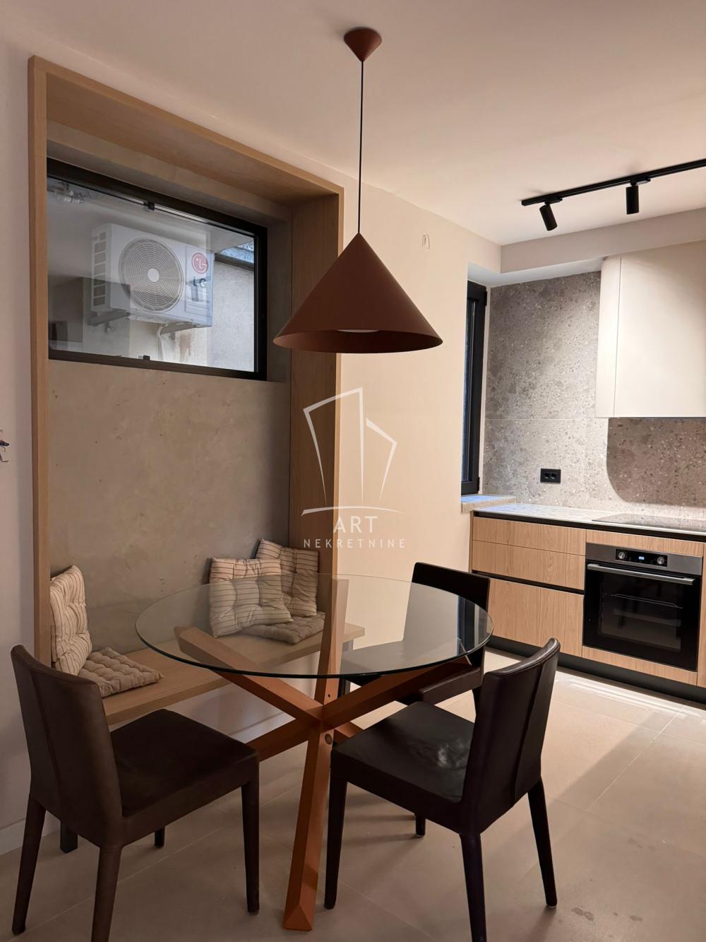 Slika 10 - Bulevar Kralja Aleksandra, Trosoban stan za izdavanje, 86m2, 1.400€