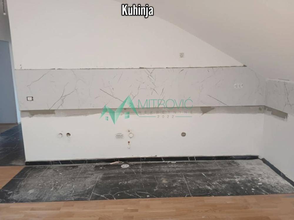 Slika 8 - Četvoroiposoban stan na prodaju, 130m2, 371.228€