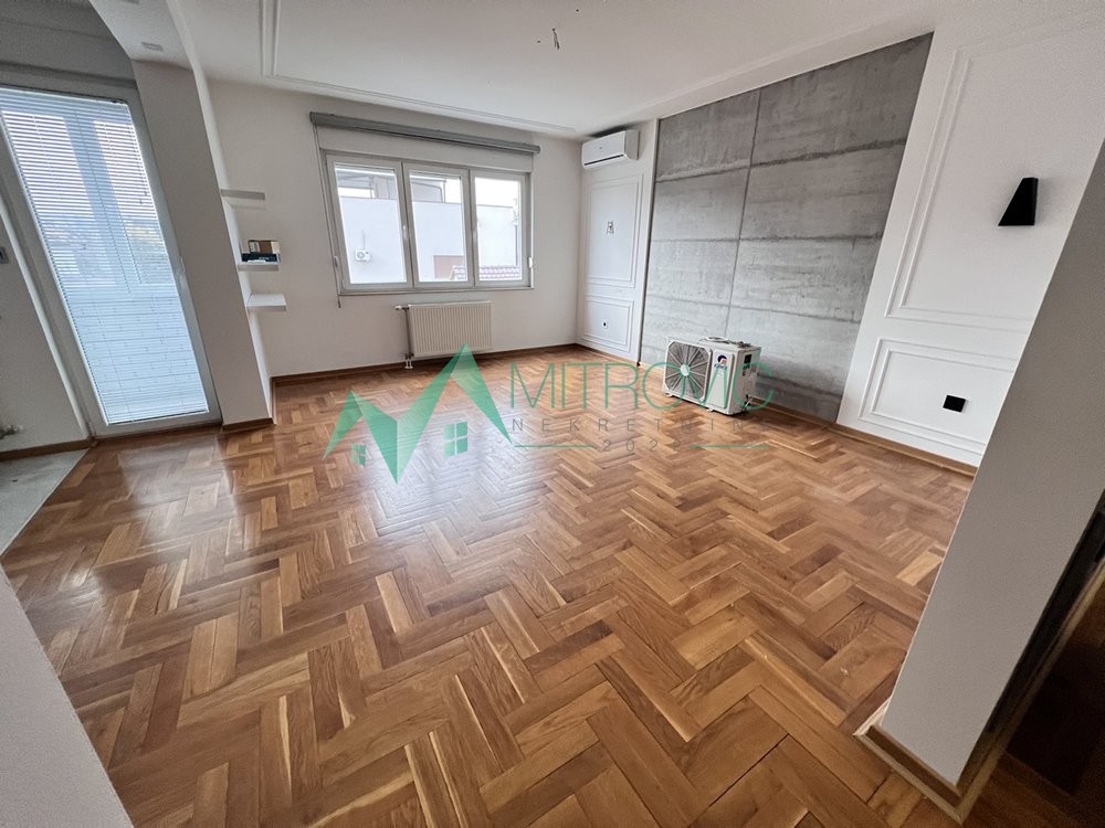 Slika 1 -  Lokal za izdavanje, 146m2, 1.100€