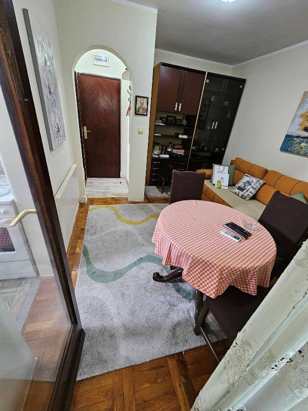 Slika 1 - Pera Ćetkovića prolaz, Jednosoban stan za izdavanje, 26m2, 300€