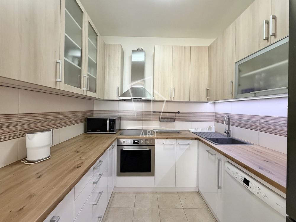 Slika 8 - Dubljanska, Trosoban stan za izdavanje, 106m2, 1.800€