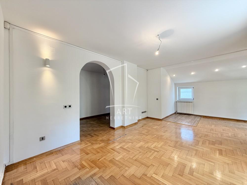 Slika 1 - Bulevar oslobođenja,  Kuća za izdavanje, 107m2, 4.200€