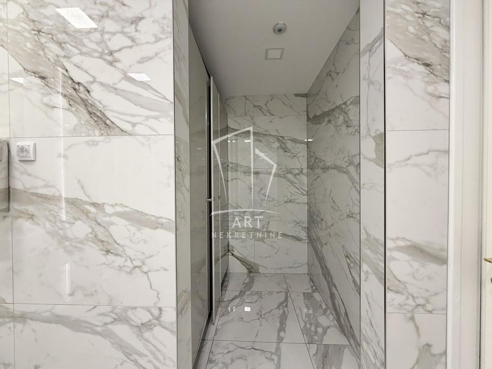 Slika 11 - Vladimira Popovića,  Lokal za izdavanje, 330m2, 5.215€
