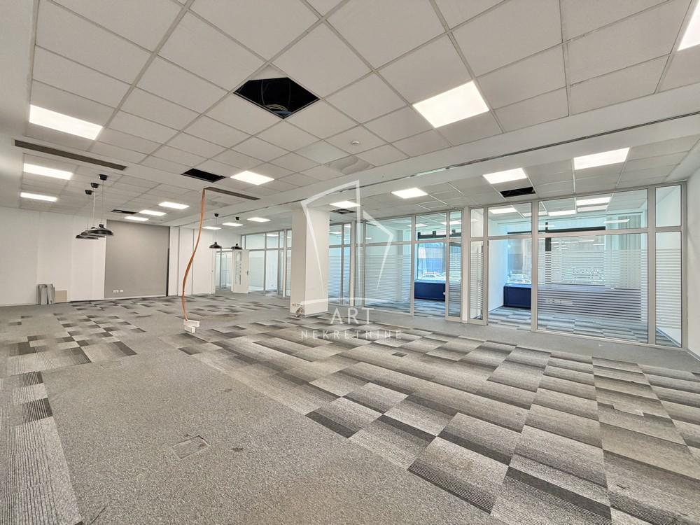 Slika 1 - Vladimira Popovića,  Lokal za izdavanje, 330m2, 5.215€
