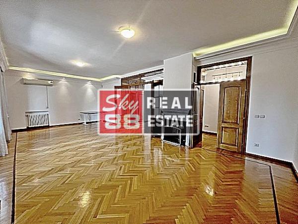 Slika 5 -  Kuća za izdavanje, 550m2, 7.500€