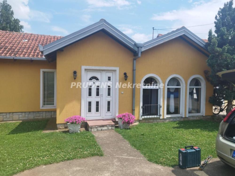 Slika 1 -  Kuća na prodaju, 250m2, 552.000€