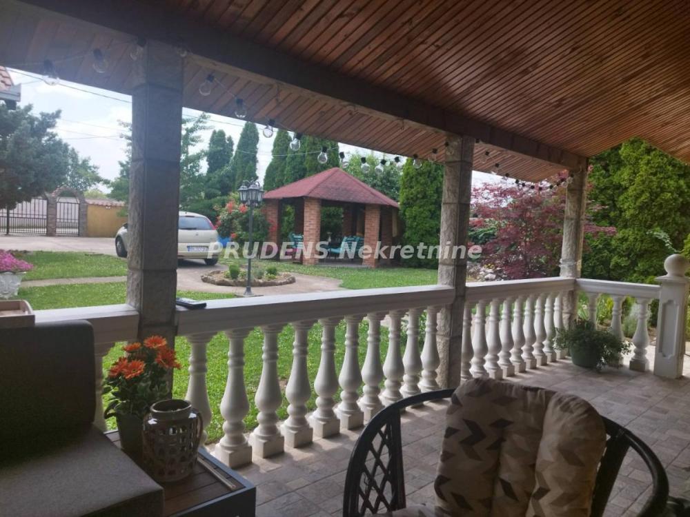 Slika 8 -  Kuća na prodaju, 250m2, 552.000€