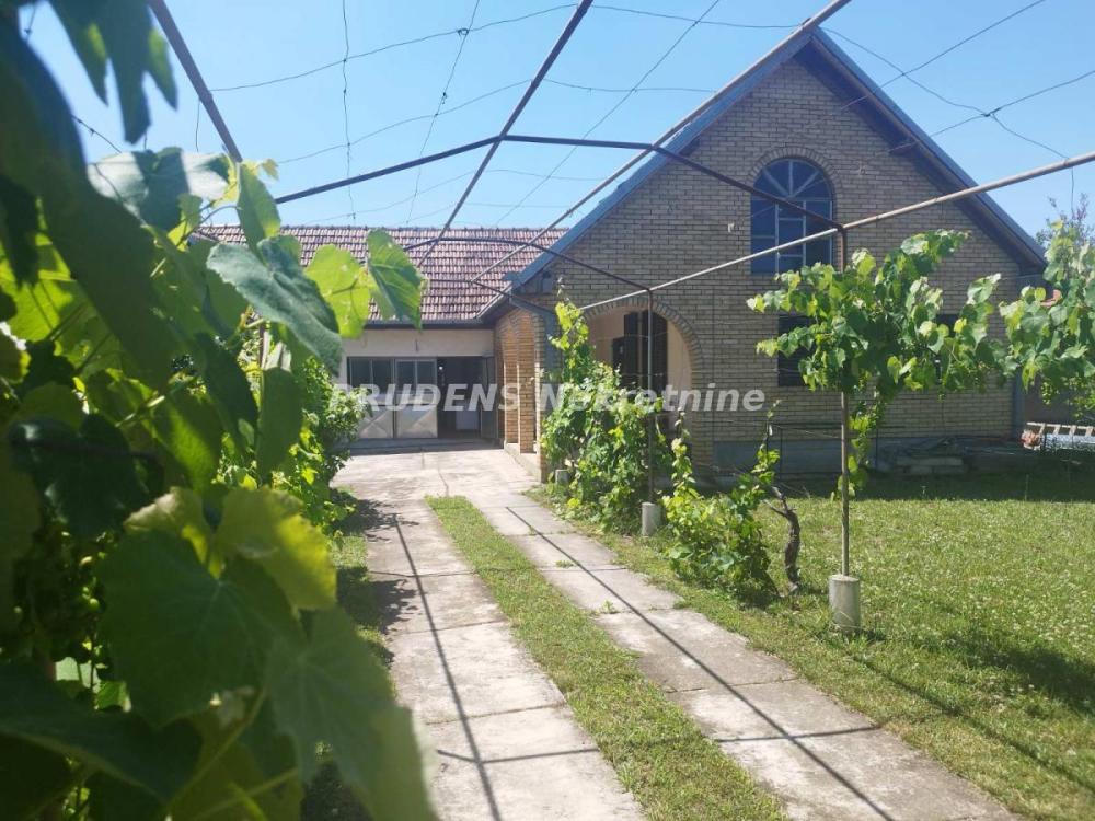Slika 1 - Kuća na prodaju, 200m2, 155.000€