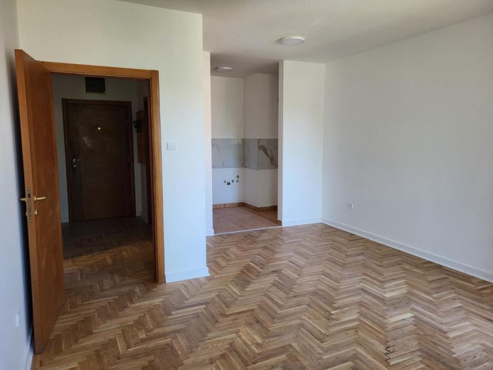 Slika 1 - Dvosoban stan na prodaju, 45m2, 130.000€