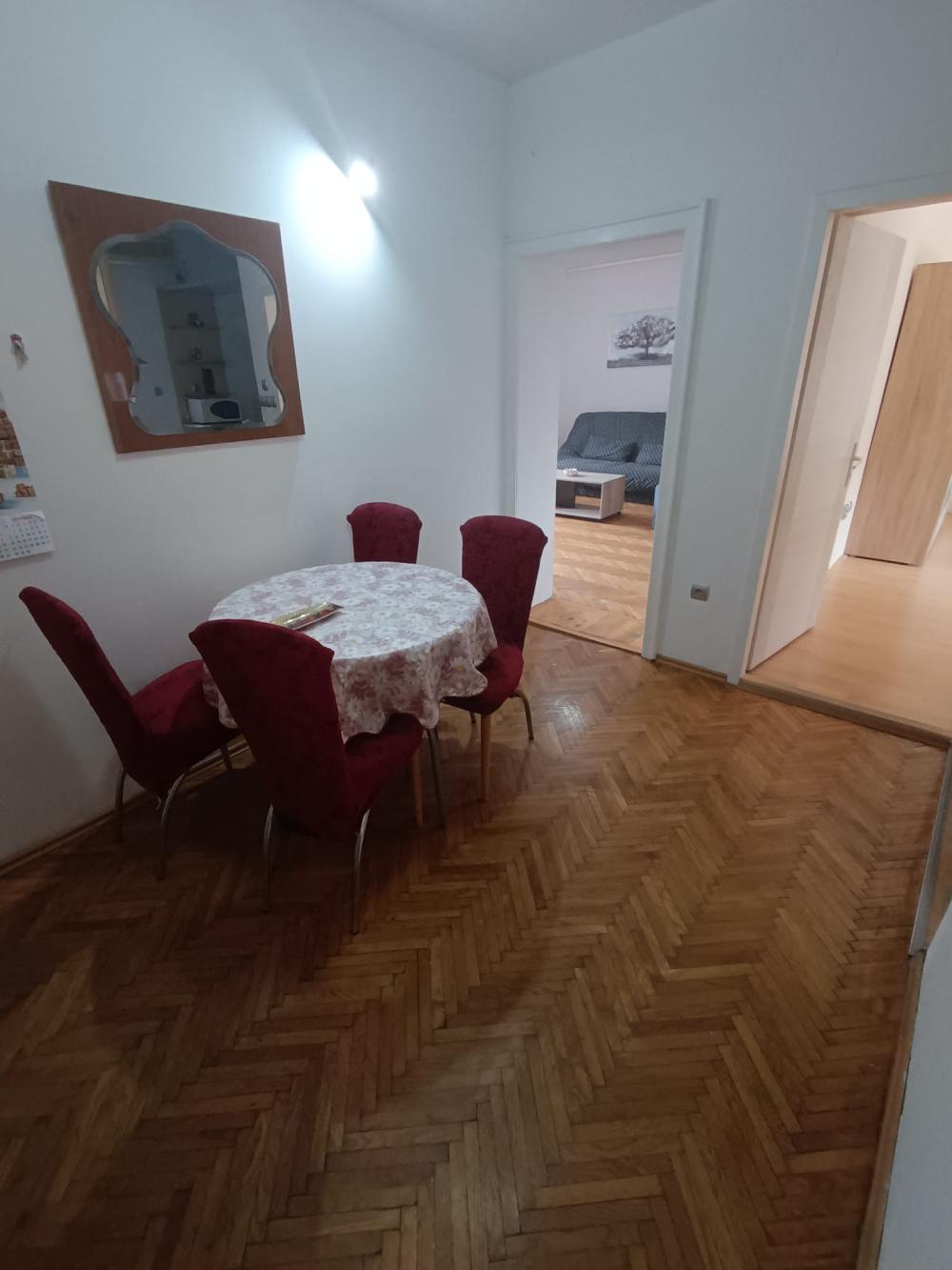 Slika 4 - Obrenovićeva, Dvoiposoban stan za izdavanje, 50m2, 350€
