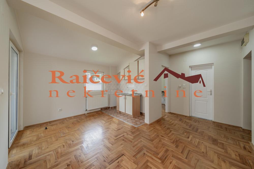 Slika 3 - Humski put, Jednoiposoban stan na prodaju, 31m2, 99.000€