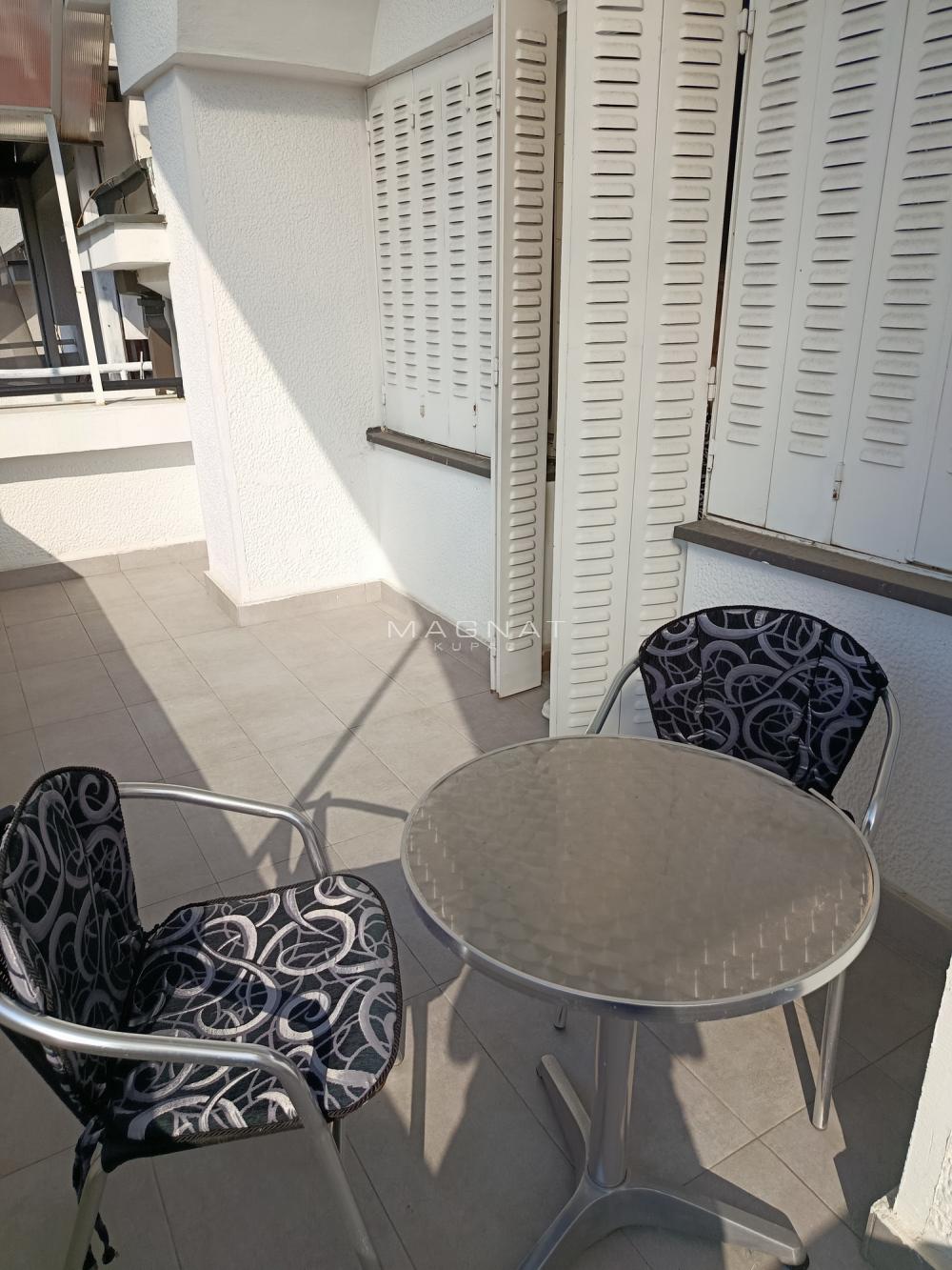 Slika 10 - Ilije Stojadinovića,  Kuća za izdavanje, 257m2, 2.900€