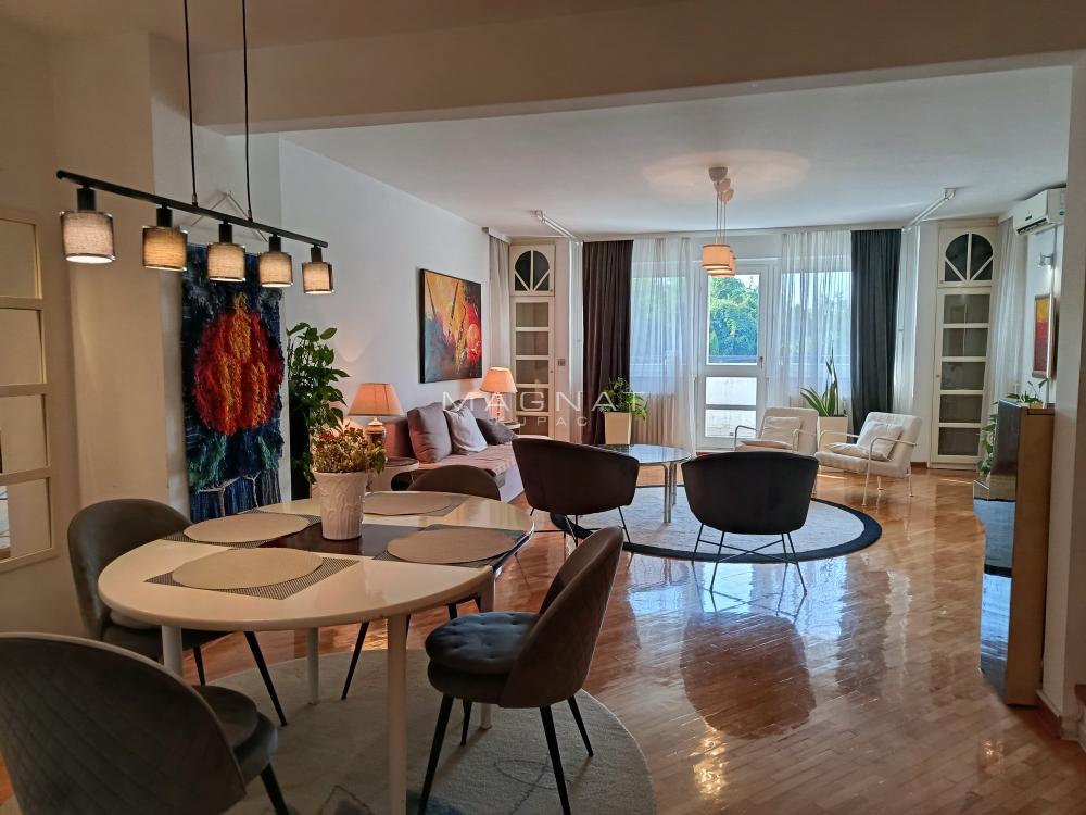 Glavna slika -Ilije Stojadinovića,  Kuća na prodaju, 257m2, 970.000€