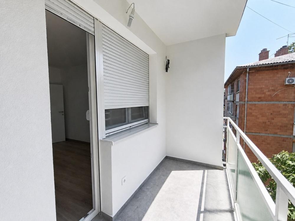 Slika 9 - Pere Cetkovica, Dvoiposoban stan na prodaju, 55m2, 167.000€