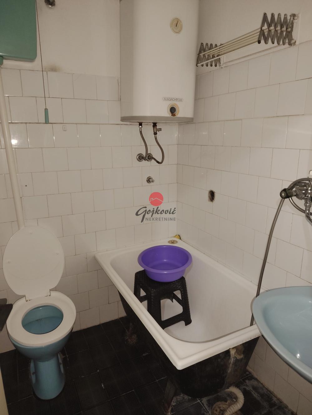 Slika 9 - Strumička, Jednoiposoban stan na prodaju, 44m2, 155.000€