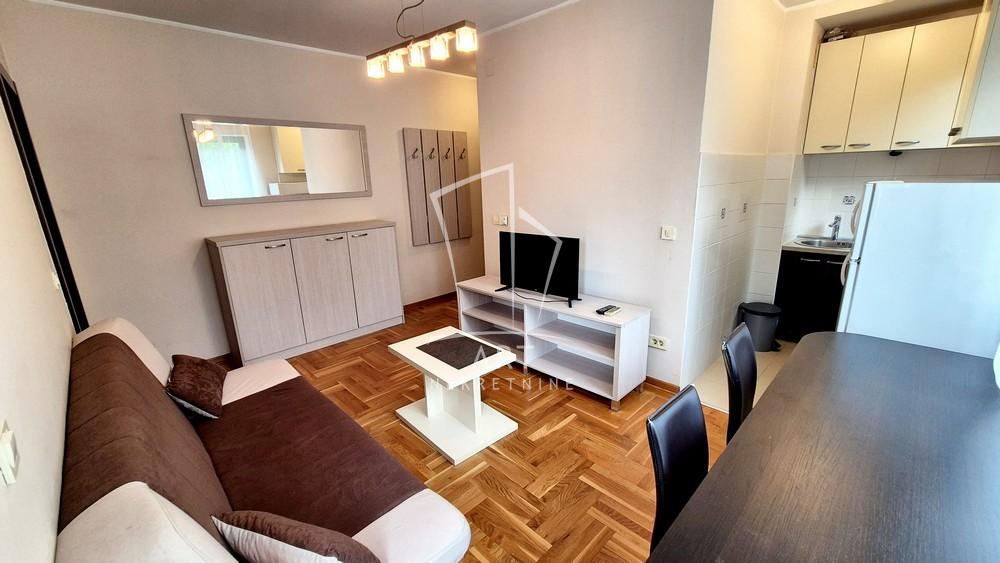 Slika 2 - Anrija Žamea, Dvosoban stan za izdavanje, 34m2, 400€