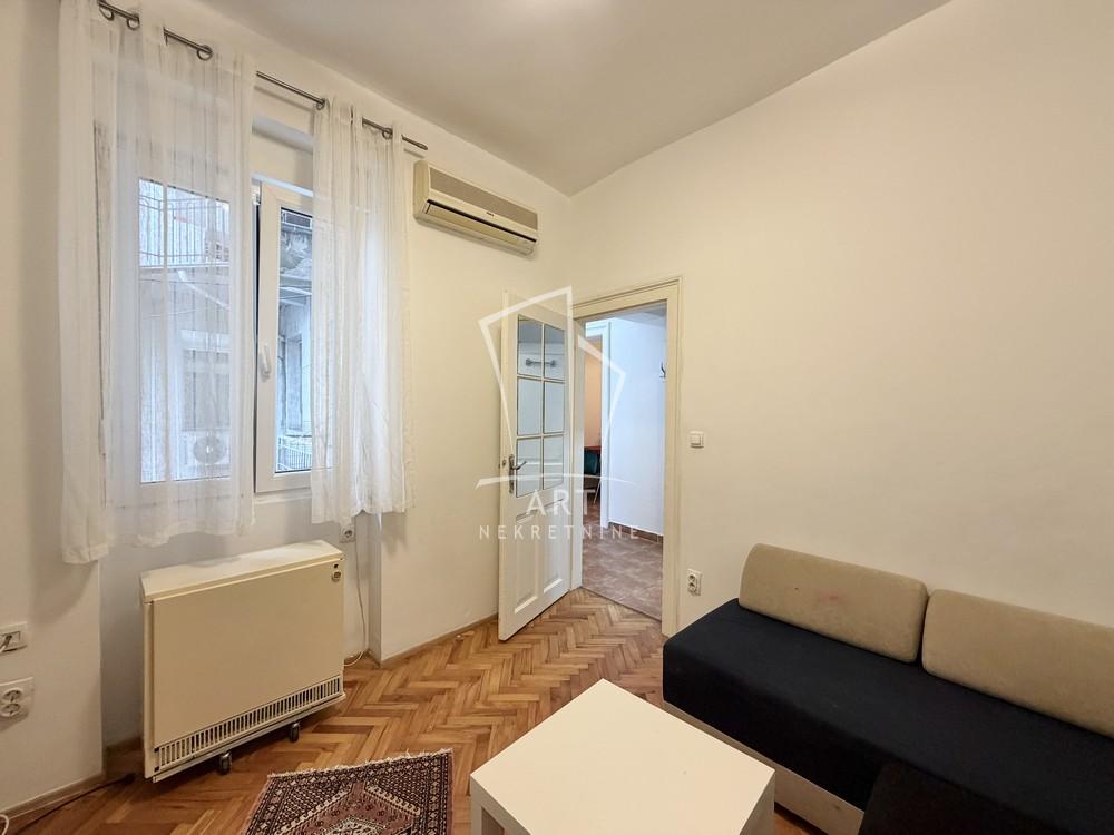 Slika 3 - Venizelosova, Jednoiposoban stan za izdavanje, 26m2, 500€
