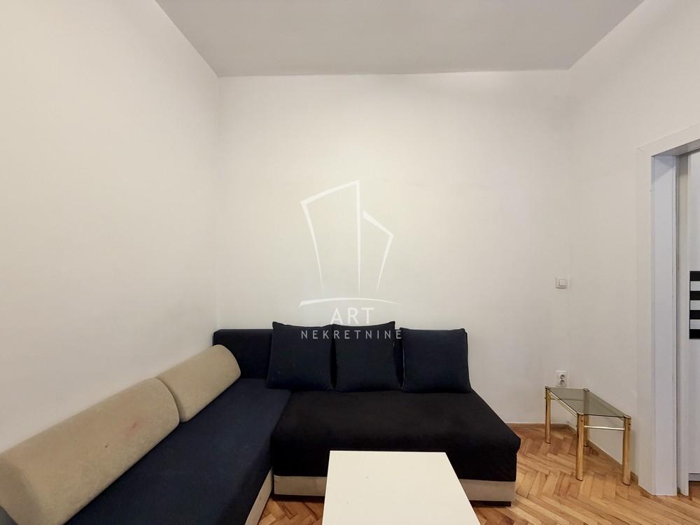 Slika 1 - Venizelosova, Jednoiposoban stan za izdavanje, 26m2, 500€