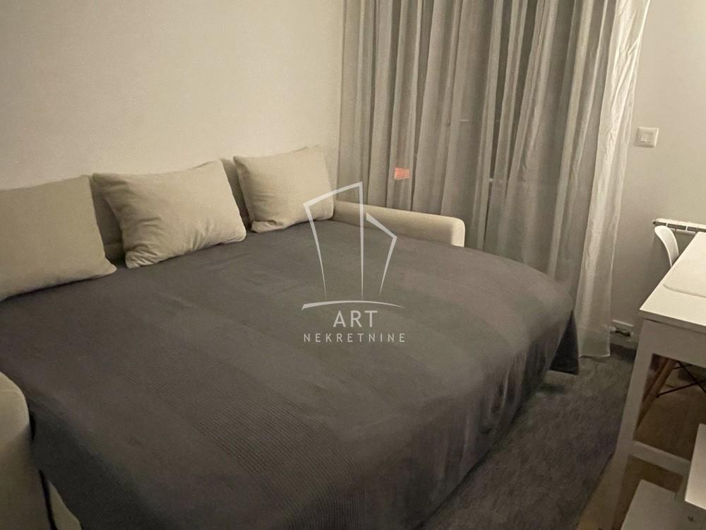 Slika 3 - Bulevar Vojvode Bojovića, Dvosoban stan za izdavanje, 38m2, 850€
