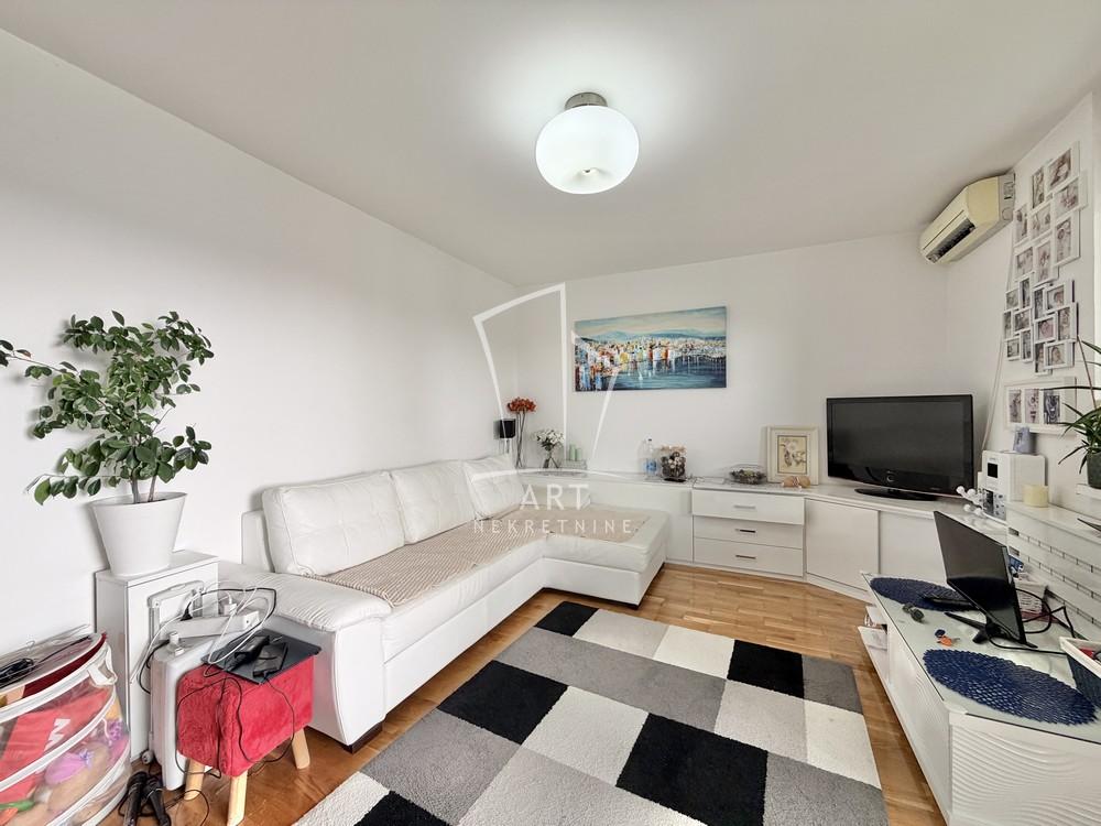 Slika 1 - Arčibalda Rajsa, Dvosoban stan na prodaju, 49m2, 153.000€