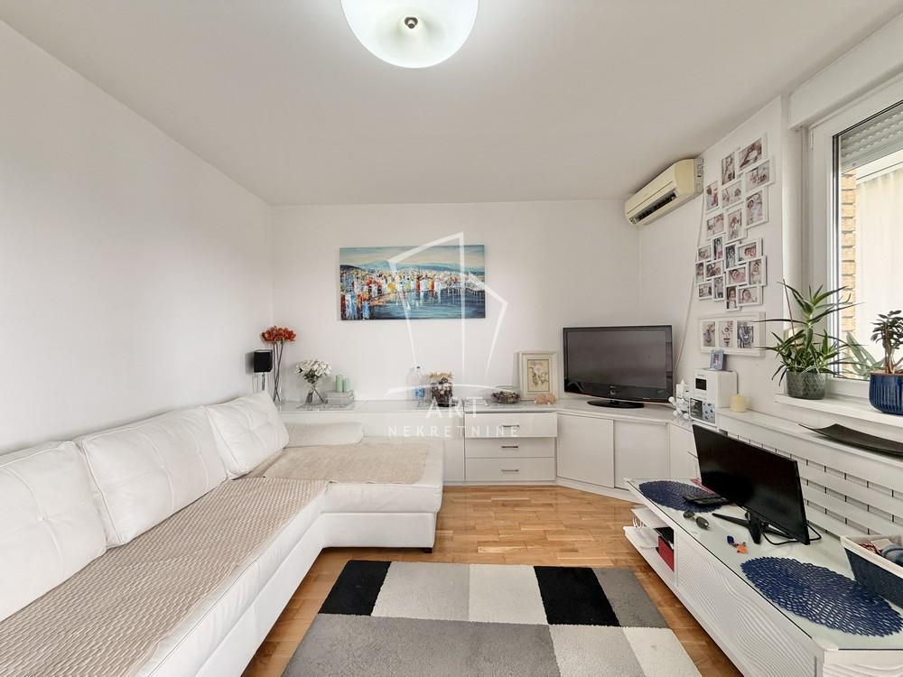 Glavna slika -Arčibalda Rajsa, Dvosoban stan na prodaju, 49m2, 153.000€