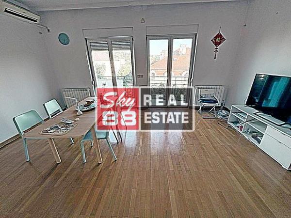 Slika 2 -  Kuća za izdavanje, 210m2, 2.300€