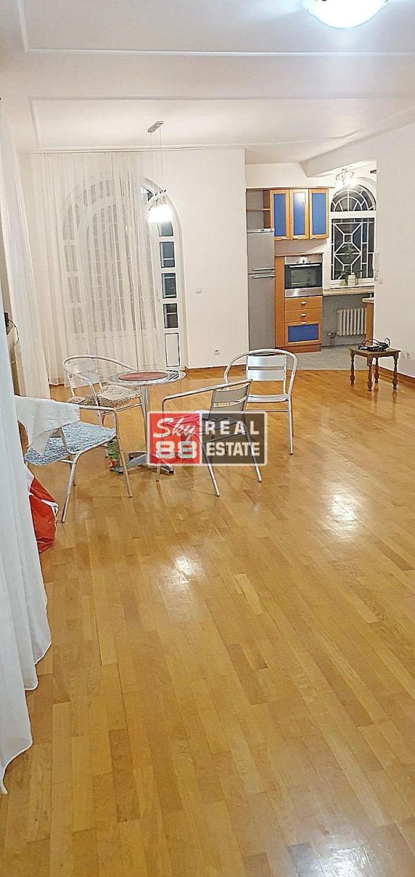 Slika 1 - Četvorosoban stan za izdavanje, 130m2, 2.500€