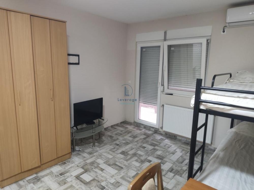 Slika 2 - Radnih akcija, Jednosoban stan za izdavanje, 25m2, 400€