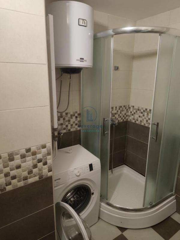 Slika 4 - Radnih akcija, Jednoiposoban stan za izdavanje, 45m2, 500€