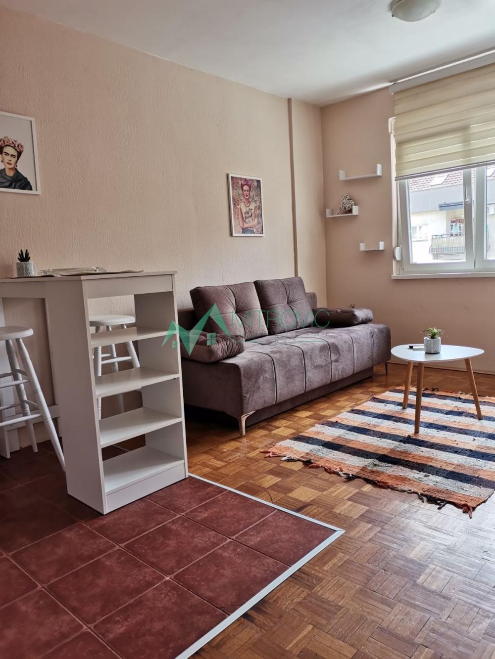 Glavna slika - Stan za izdavanje, 22m2, 300€