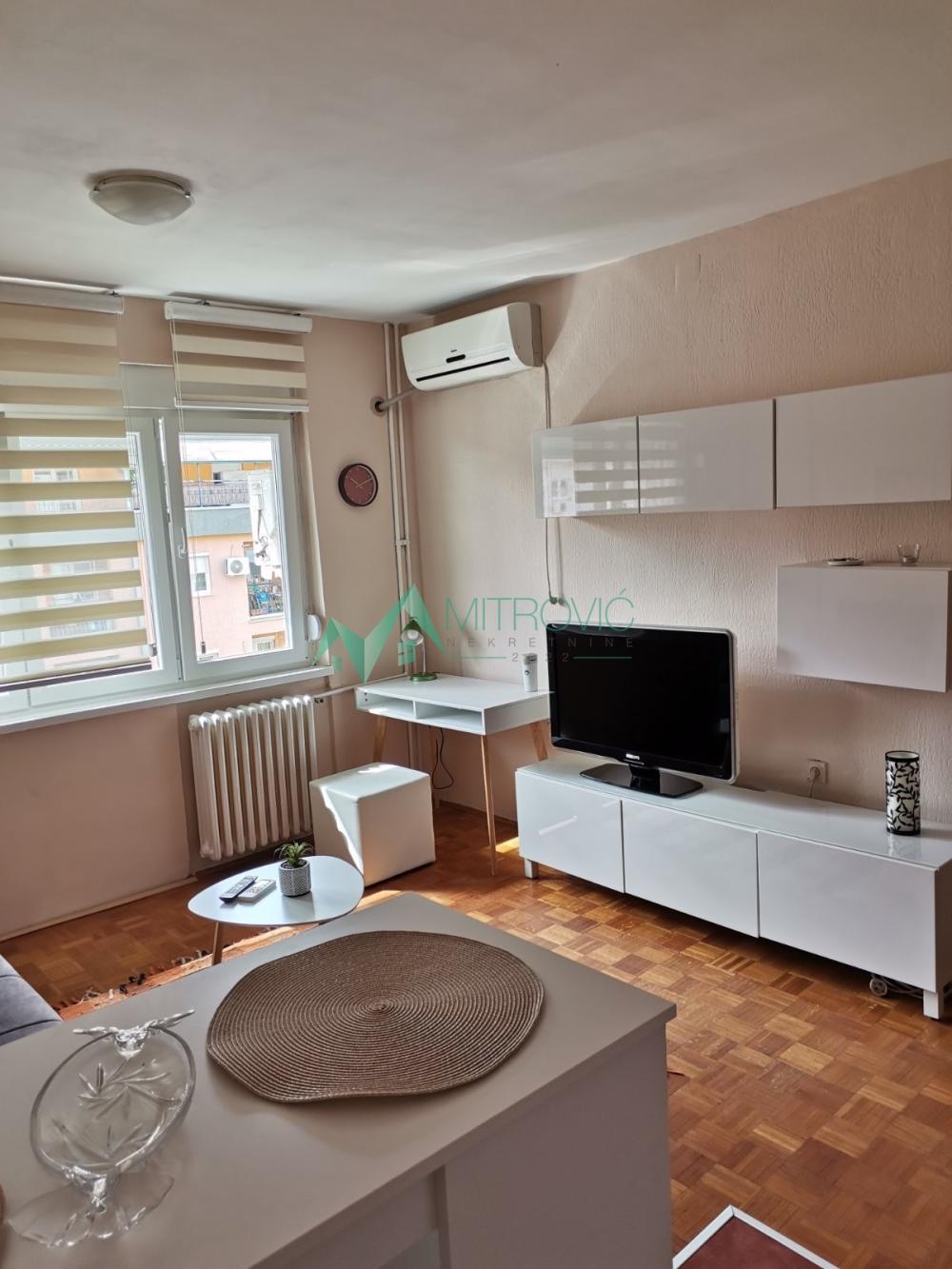 Slika 1 -  Stan za izdavanje, 22m2, 300€