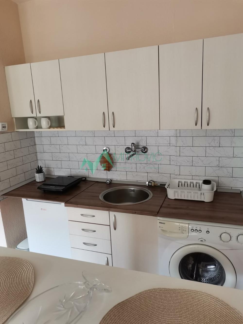 Slika 3 -  Stan za izdavanje, 22m2, 300€