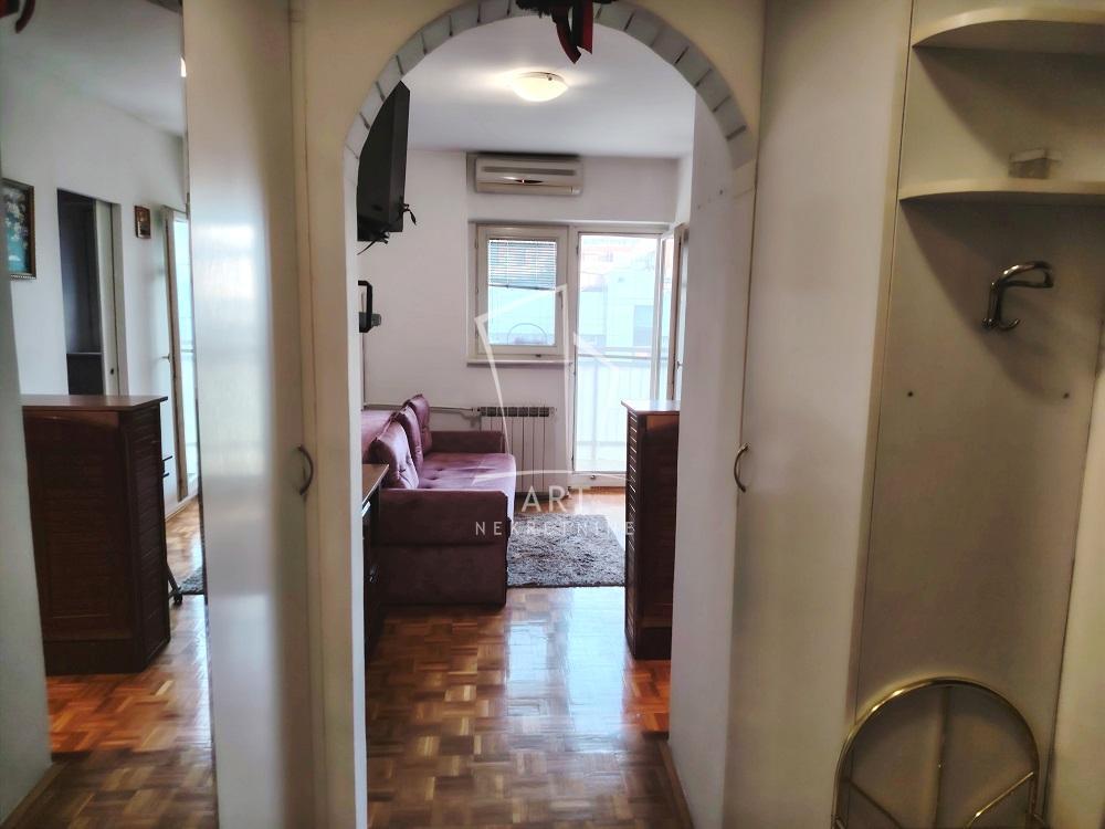 Slika 1 - Klare Cetkin, Jednosoban stan za izdavanje, 26m2, 450€