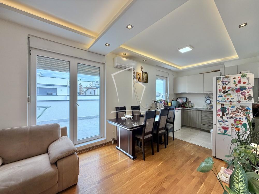 Slika 2 - Miodraga Petrovića Čkalje, Trosoban stan na prodaju, 90m2, 295.000€