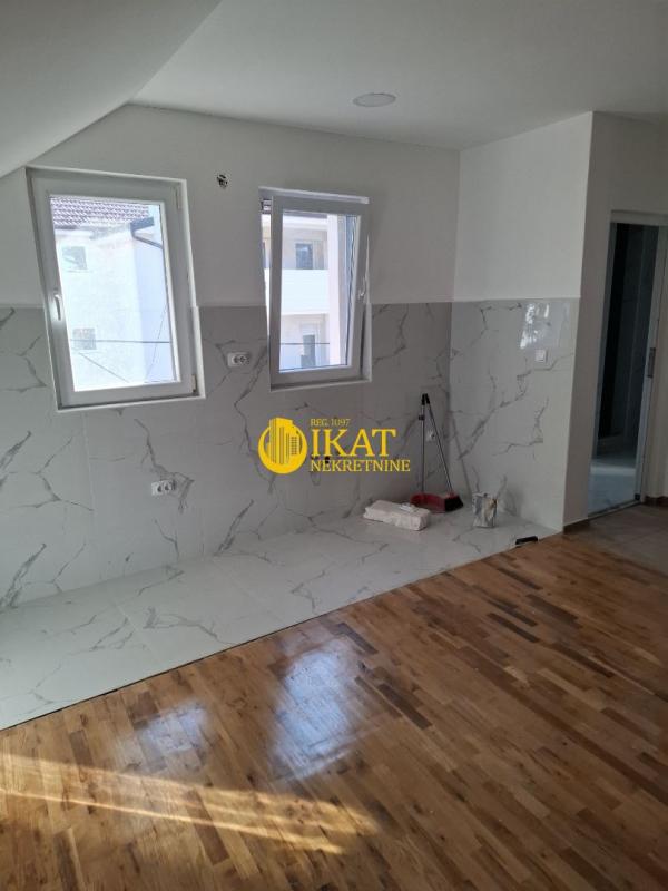 Slika 2 - Ratka Pavlovića Ćićka, Trosoban stan na prodaju, 61m2, 118.200€