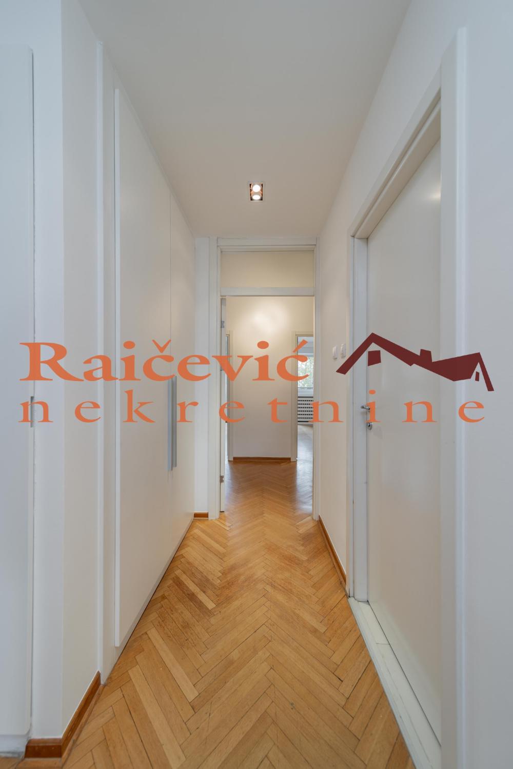 Slika 9 - Blagoja Parovica, Trosoban stan za izdavanje, 102m2, 1.300€