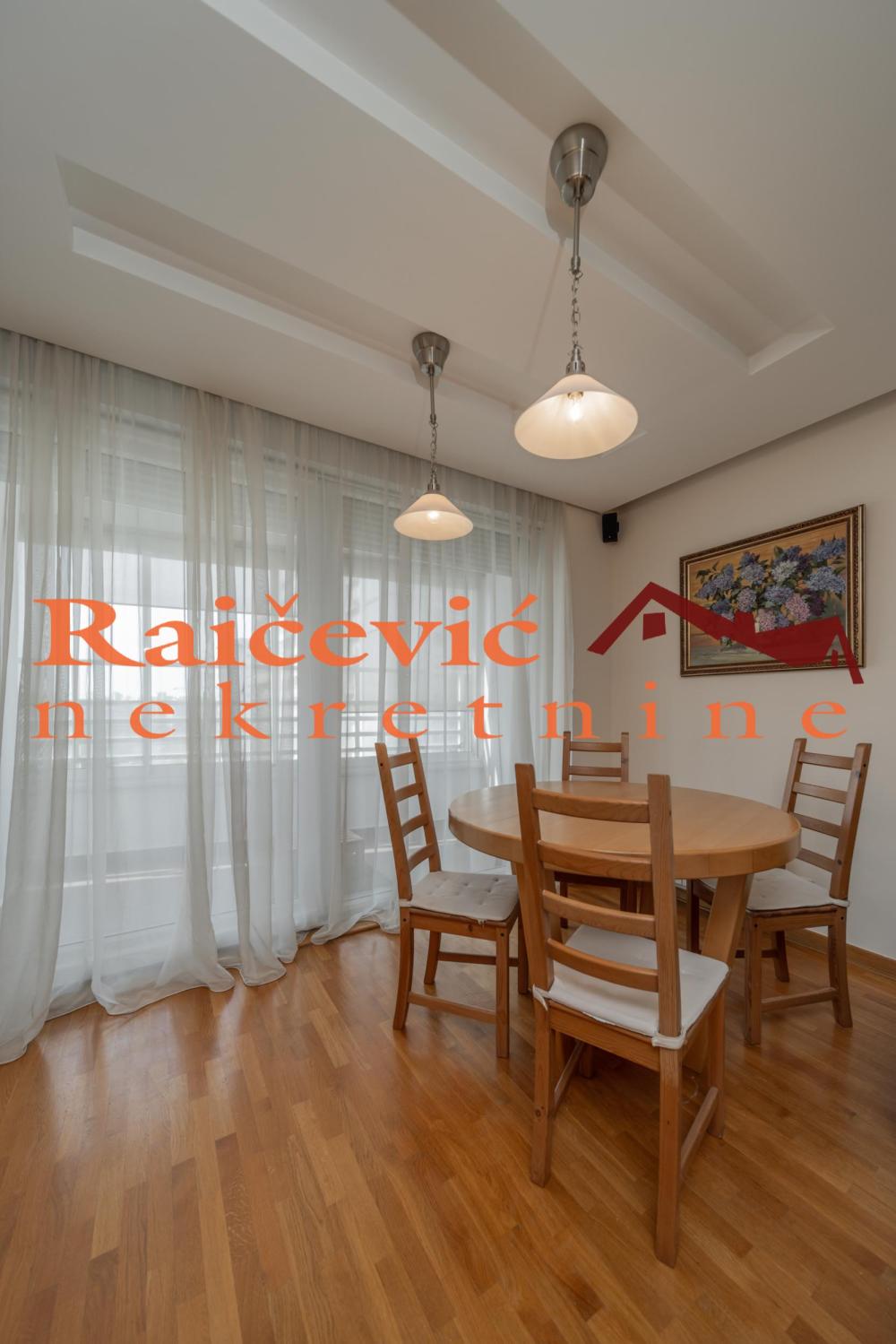 Slika 1 - Bulevar crvene armije, Trosoban stan na prodaju, 106m2, 399.000€