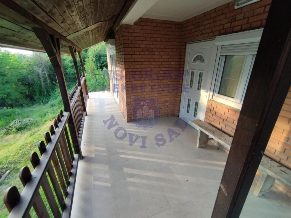 Slika 8 - Banoštor,  Kuća na prodaju, 123m2, 96.820€