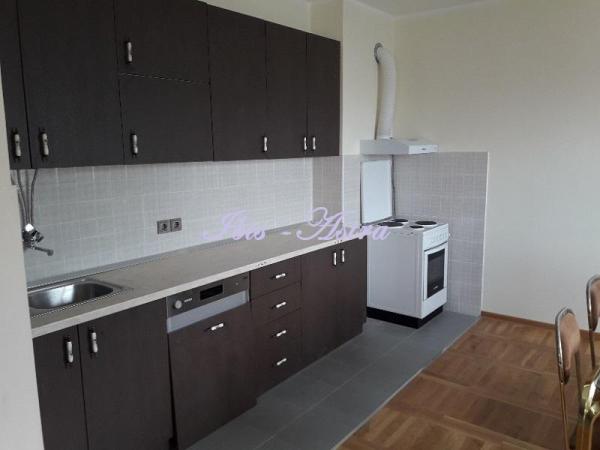 Slika 7 - Radmile Jović, Petosoban stan za izdavanje, 200m2, 1.100€