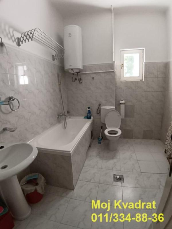 Slika 7 - Četvorosoban stan za izdavanje, 121m2, 1.000€