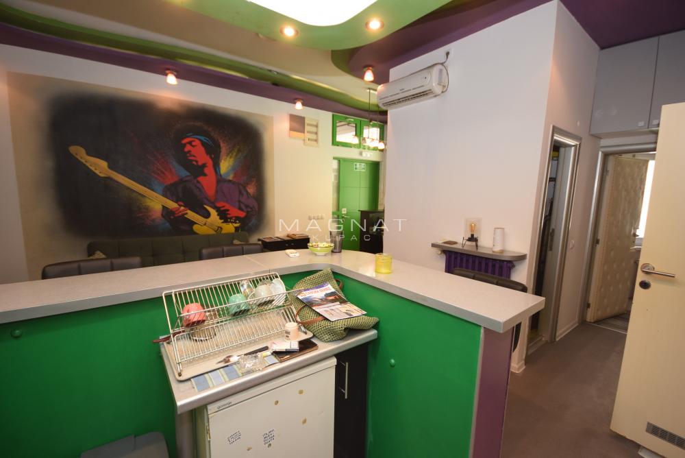 Slika 8 - Karađorđeva, Četvoroiposoban stan na prodaju, 94m2, 350.000€