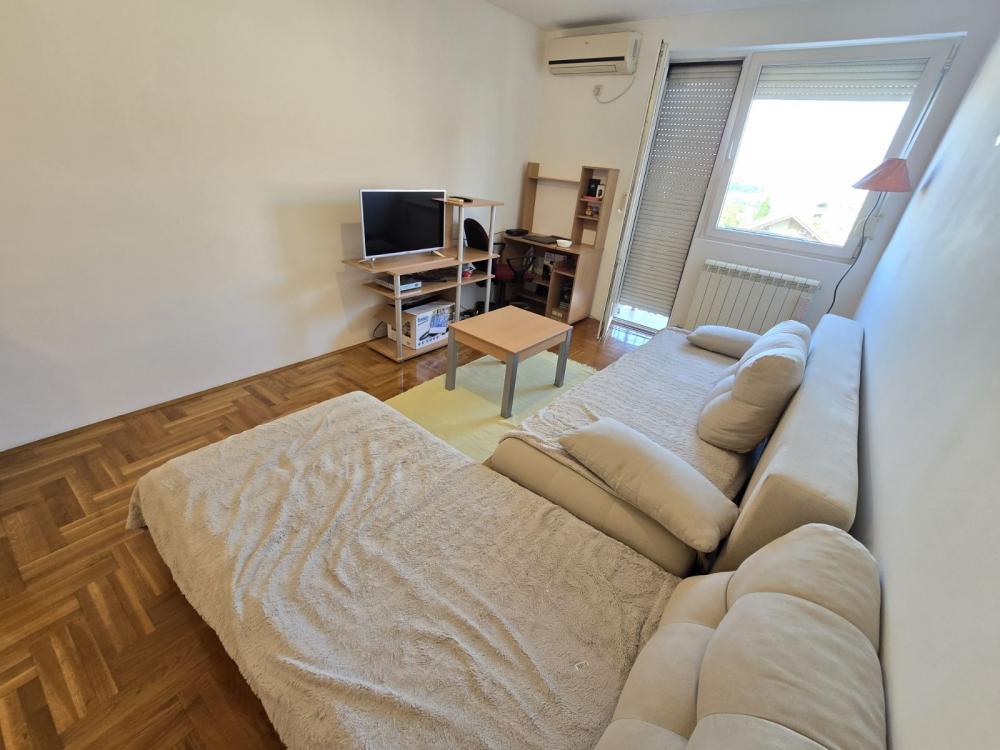 Glavna slika -Vojvode Stepe, Jednosoban stan za izdavanje, 30m2, 330€